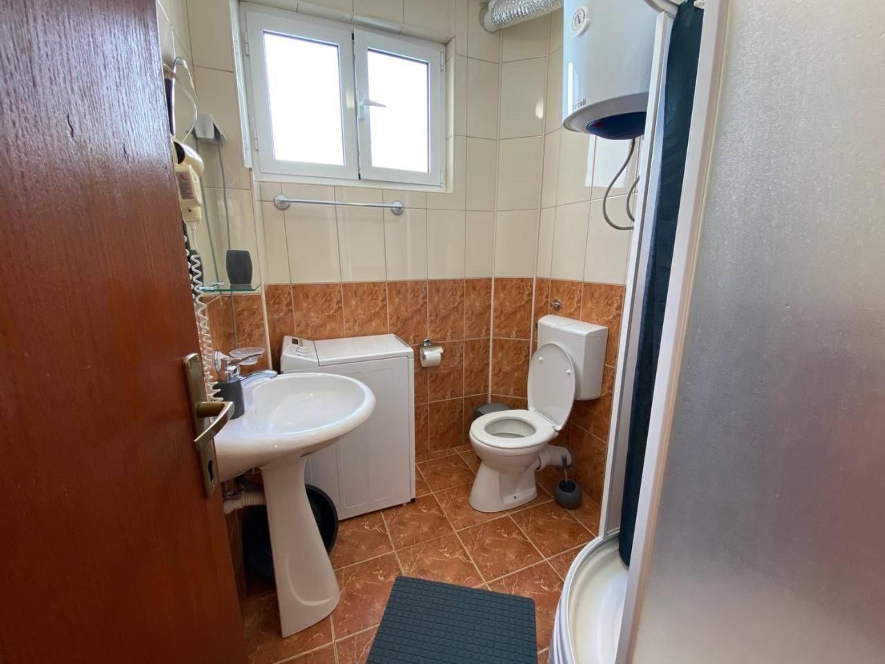 Alina'S Apartment Bečići Eksteriør bilde