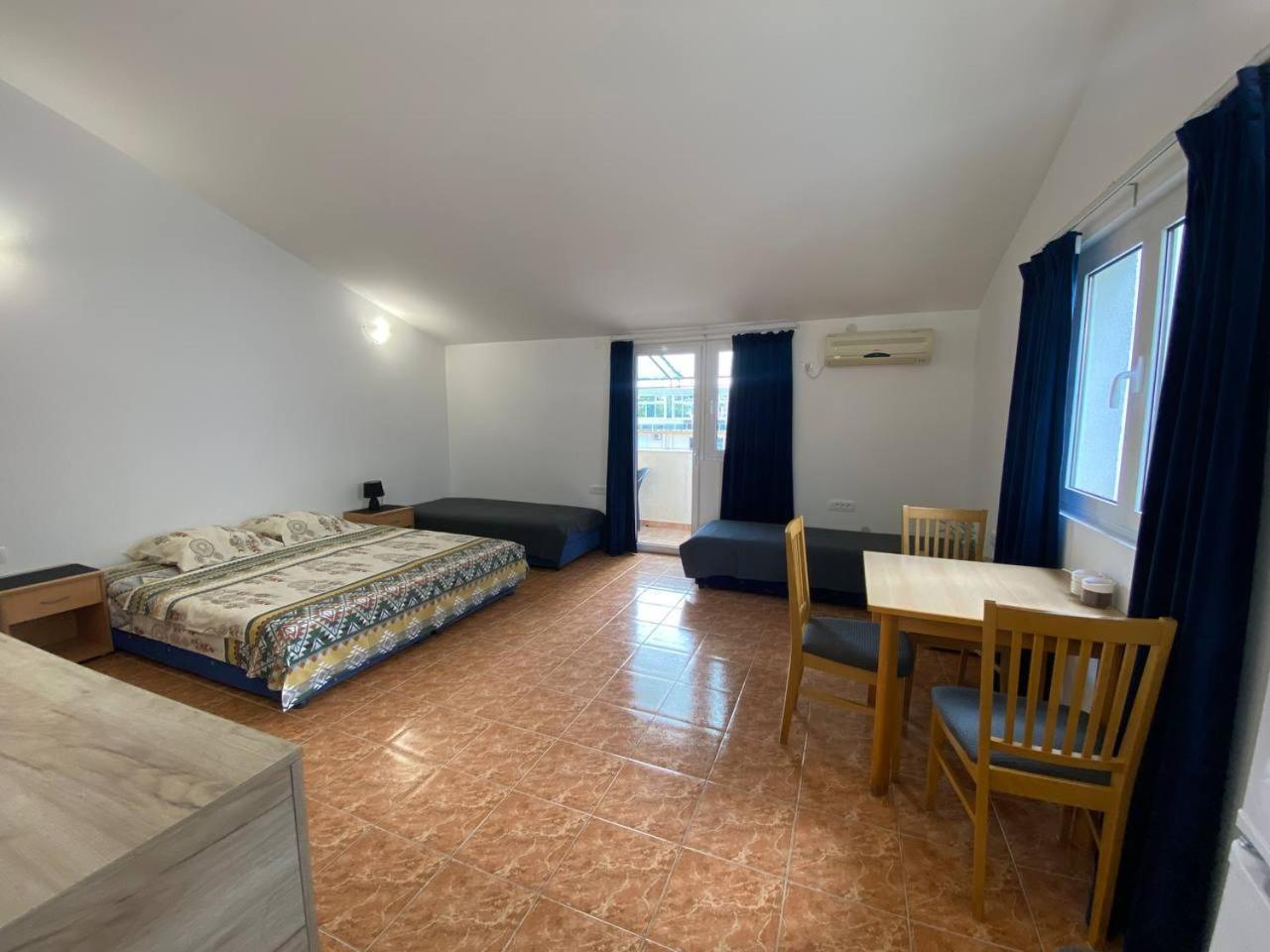 Alina'S Apartment Bečići Eksteriør bilde