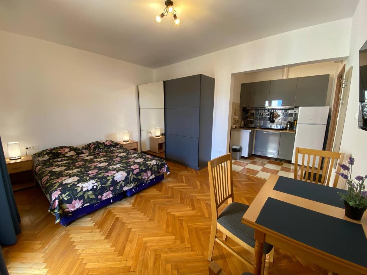 Alina'S Apartment Bečići Eksteriør bilde