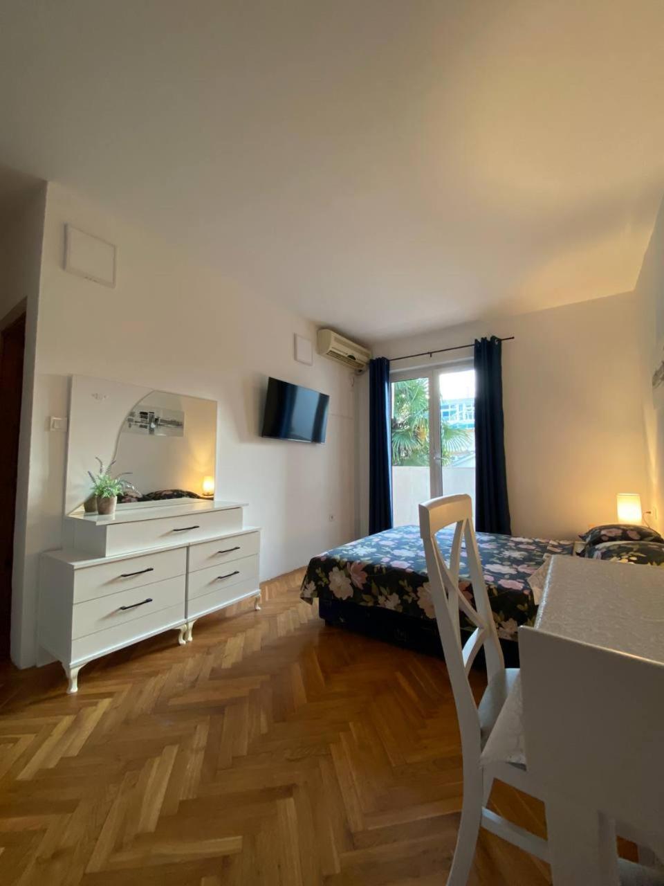 Alina'S Apartment Bečići Eksteriør bilde