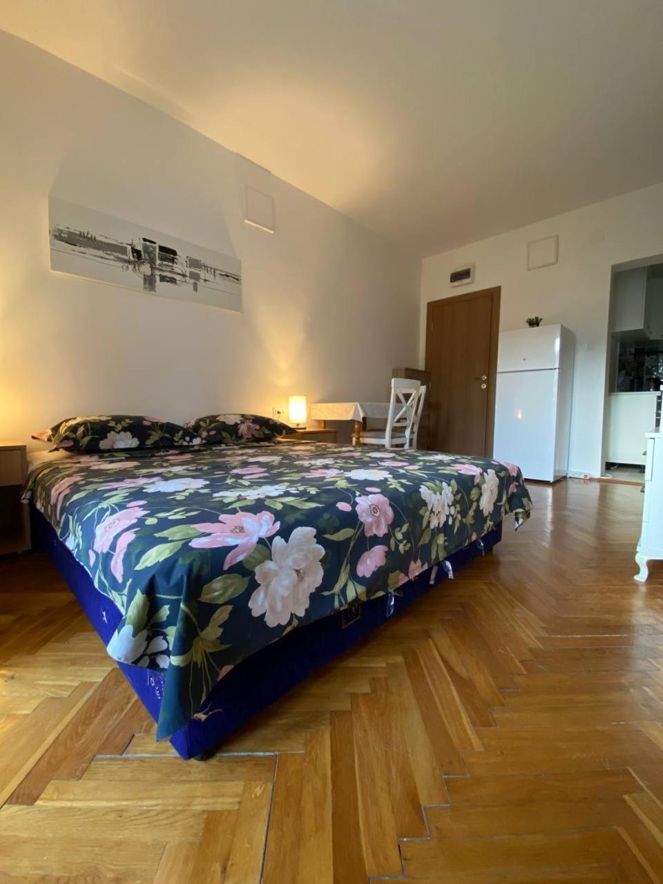 Alina'S Apartment Bečići Eksteriør bilde